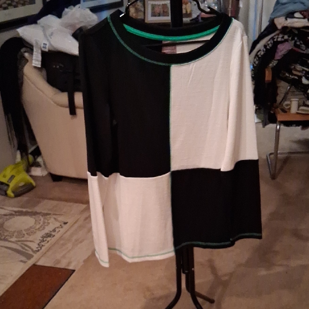 Chico's Black and White Long Sleeve Top with Green Trim